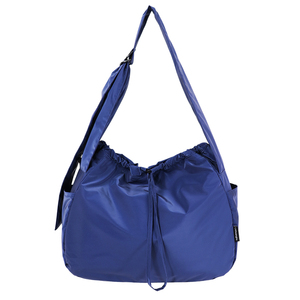 Sac à bandoulière simple et élégant pour femme, avec fermeture éclair, 7 pouces, léger, en polyester recyclé SENDA - Product Image 1