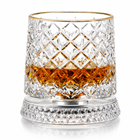 Verres à whisky en cristal rotatifs en gros, 8 motifs disponibles, design avec support métallique, parfaits pour les cadeaux et l'utilisation en bar.