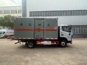 Dongfeng New Diesel <span class=keywords><strong>Van</strong></span> Blast Equipement pour le transport de feux d'artifice - Product Image 3
