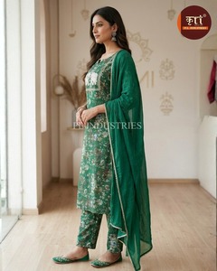 High Quality Cotton Stitched Green Kurta/<b>Kurti</b> Collection with Attractive Prints Elegant Ethnic Look Party Wholesale Supplier - Product Image 2