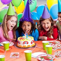 Assiettes, serviettes, fourchettes et fournitures de fête d'anniversaire sur le thème de la pastèque, ensemble de vaisselle, décoration de table sur le thème de la pastèque pour fête d'anniversaire de fille