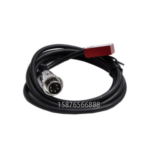 Sensor de entrega de papel Leuze Electronic RK716 para prensas de impresión con conector de cable metálico - Product Image 3