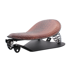 YD198S Vintage Crocodile Solo Spring Seat Mount para Harley <span class=keywords><strong>Chopper</strong></span> Cruiser Retro Asientos y respaldos <span class=keywords><strong>de</strong></span> motocicleta - Product Image 1