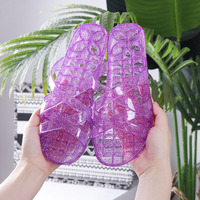 Offre Spéciale tête carrée simple sangle pantoufles pour femmes léger PVC EVA gelée sandales plates pour femmes et dames