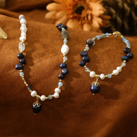 Bracelet de luxe polyvalent avec pendentif perle noire, agate et jade, idéal pour diverses occasions quotidiennes