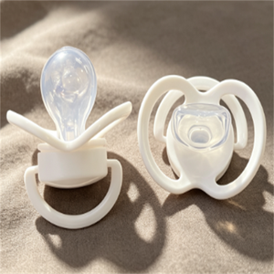Sucette en silicone souple sans BPA avec motif mignon, poignée en forme d'arc, aide à l'alimentation et au sommeil du bébé, apaisement émotionnel, taille standard 0-12 mois - Product Image 2