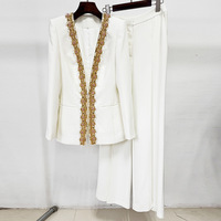 Tenue de soirée élégante et formelle Blazer blanc à manches longues avec perles dorées Pantalon à jambes larges Ensemble deux pièces Costumes pour femmes