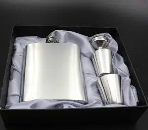 Prodotti di vendita caldi in acciaio inox whiskey pocket hip flask portatile whisky/alcool bottiglia di liquore con la scatola