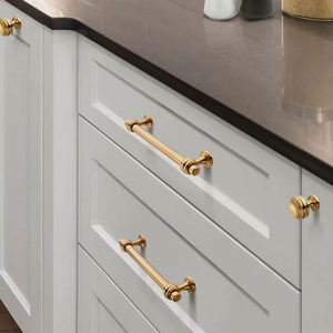 Tiradores y Perillas Únicos WEKIS de Acero Inoxidable Dorado Cepillado para Muebles de Cocina, Baño, Tocador y Cajones - Product Image 1