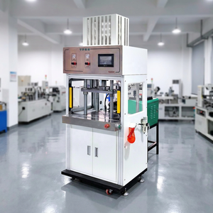 Machine d'injection de colle à basse pression pour coques de téléphones portables à batterie lithium - Product Image 1