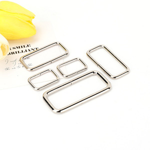 Hebilla Cuadrada Metálica de Hierro Niquelado, Accesorio Rectangular para Bolsos, Estilo Clásico, Alta Calidad - Product Image 3