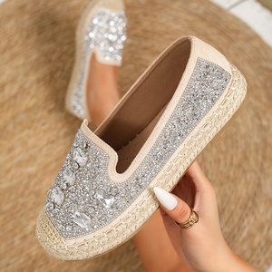 NOVEDAD DE VERANO 2025, zapatos de <span class=keywords><strong>pescador</strong></span> con suela de paja y diamantes de imitación elegantes y cómodos para mujer, <span class=keywords><strong>Sandalias</strong></span> planas versátiles informales - Product Image 3