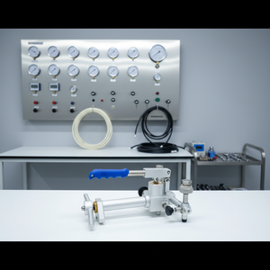 Instruments de mesure et de test industriels, calibrateur de pression, pompe manuelle, transducteur de pression, jauge de pression - Product Image 1
