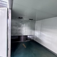 Salle de séchage commerciale des aliments d'une capacité de 1000kg-Contrôle automatique de la température Circulation d'air chaud à basse température pour fruits de mer/légumes/fruits Jerky