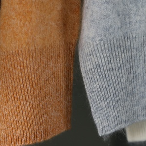 Nuovo Maglione Tyan in <span class=keywords><strong>Cashmere</strong></span> Spazzolato Personalizzabile, Pullover Invernale in <span class=keywords><strong>Lana</strong></span> <span class=keywords><strong>e</strong></span> <span class=keywords><strong>Cashmere</strong></span> Spazzolato per Donna, Collo Tondo - Product Image 4
