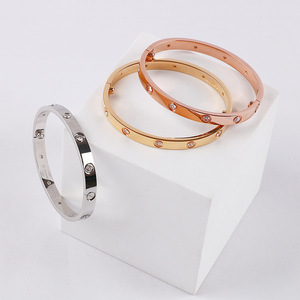 Pulsera de Acero Inoxidable de Alta Calidad con Oro de 18K, Joyería Fina con Diez Circones, Pulseras de Diseño para Parejas - Product Image 2