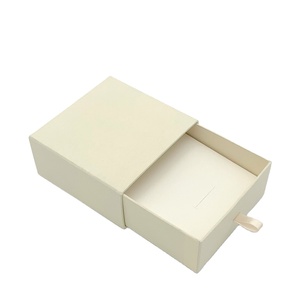 Eco Friendly Luxury Custom Beige Yellow Drawer Paper Cardboard Pendant Jewelry Packaging Gift Boxes With Logo Packaging Ribbon