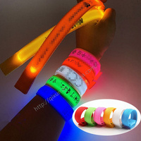 Bracelets LED lumineux en nylon écologiques, cadeaux de mariage tendance pour les invités, avec impression de logo personnalisé