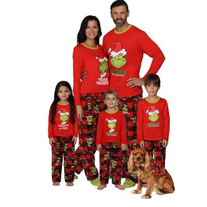 Vente en gros usine : Nouvel ensemble de pyjamas de Noël assortis parent-enfant, avec imprimé lettres et dessins animés, vêtements d'intérieur pour toute la famille - Product Image 1