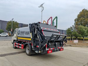 Camión de Basura Compactador Futian de 5 Metros Cúbicos con Carga Trasera - Vehículo de Recolección y Transporte de Basura - Product Image 6