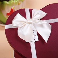 Großhandel OEM ODM Handgefertigte Herzförmige Starre Geschenkbox mit Satinschleife für Valentinstag, Hochzeitsantrag, Blumen, Schokolade, Kerzen