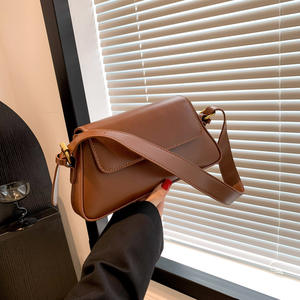 2025 Vintage petit sac carré pour femmes haut de gamme commerce extérieur transfrontalier à la mode coréen unique épaule sous les bras sac mode - Product Image 3