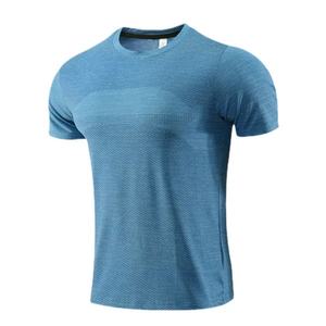 T-shirt pour homme à col rond et ourlet arrondi, de haute qualité, coupe musclée, ajustée, manches personnalisées, logo vierge, t-shirts sans couture pour homme - Product Image 4