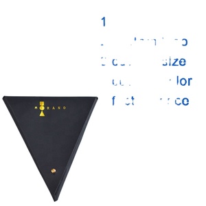 Monedero Triangular de Microfibra de Alta Gama con Botón y Logotipo Personalizado en Dorado - Product Image 4