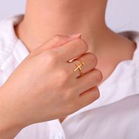 Myshape Fashion – Nouveaux Anneaux Ouverts Minimalistes Croisés pour Femmes et Hommes en Acier Inoxydable – Bagues Ajustables Simples et Tendance – Cadeau Bijou