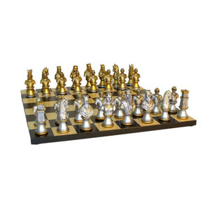 Piezas de ajedrez de poliresina, figura pintada de la Revolución Americana - Product Image 2