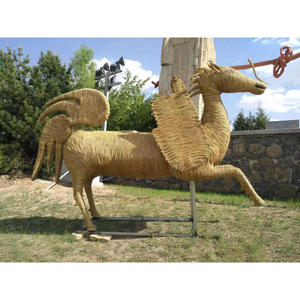 Fabricante de Artesanías de Paja para Áreas Turísticas, con Impresión de Logotipo Personalizado, Semi-Manual, Semi-Mecánico, Estilo Pastoral - Product Image 1