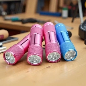 อลูมิเนียมอัลลอยด์ 9Led ไฟฉายยูวีแบบพกพาเครื่องตรวจจับเงินสำหรับการเดินป่าตั้งแคมป์ - Product Image 3