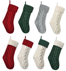 Chaussettes de Noël en tricot torsadé de 18 pouces, grandes et mignonnes, en vrac, douces, écologiques, pour cheminée et décoration de maison de Noël - Product Image 1