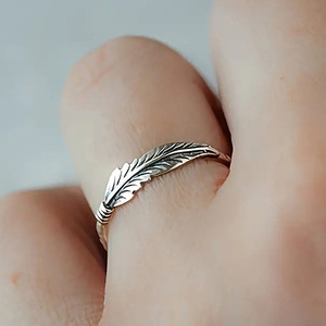 Anillo de Plata H221 con Diseño de Pluma, Estilo Bohemio, Unisex, Joyería de Regalo, Diseño Sencillo - Product Image 4