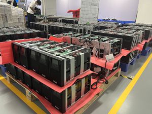 2kVA 표준 장치, 출력 1PF, 208/220/230/240Vac, 내부 7AH 배터리 4 개 (48VDC) 1:1 온라인 타워 업 - Product Image 6