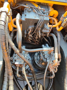 Excavatrice Hyundai 520vs d'occasion, 52 tonnes, avec moteur et benne de 3 m³, puissance 265 kW, excellente qualité à Hefei - Product Image 6