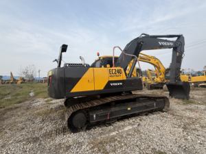 Excavadora Hidráulica Usada Volvo EC40 de 24 Toneladas, 90% Nueva, con Bomba de Motor Volvo, Capacidad de Cucharón de 1.45m, Modelo 2023, Potencia de 125KW - Product Image 2