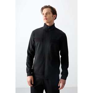 Conjunto Deportivo para Hombre, Negro Texturizado, Corte Estándar, Transpirable, 360 Gramos - Product Image 5