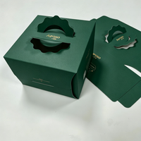 Boîte cadeau portable de qualité supérieure en papier alimentaire avec logo imprimé personnalisé, effet estampage à chaud doré, recyclable, avec poignée dorée