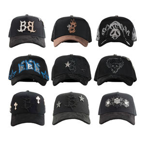 หมวกแก๊ปทรงเบสบอลคุณภาพสูง สีโครเมียมโรสโกลด์ บุผ้าซาติน ลาย LOOK at <span class=keywords><strong>ME</strong></span> พร้อมโลโก้สั่งทำพิเศษ - Product Image 1