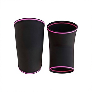 Protector de Codo de Neopreno Negro con Ribete Rosa, Transpirable, Ajuste Universal para Protección del Codo - Product Image 1