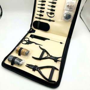 Kit d'outils pour extensions de cheveux en micro-perles noires mates avec étui, kit d'extensions de cheveux à micro-anneaux, étui en cuir zippé - Product Image 1