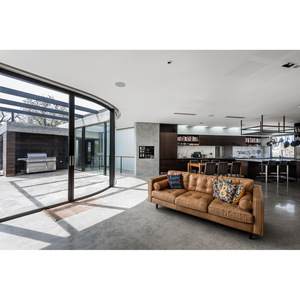 Villa moderna de estructura de acero ligero, residencia privada con paredes de vidrio y paneles solares - Product Image 2
