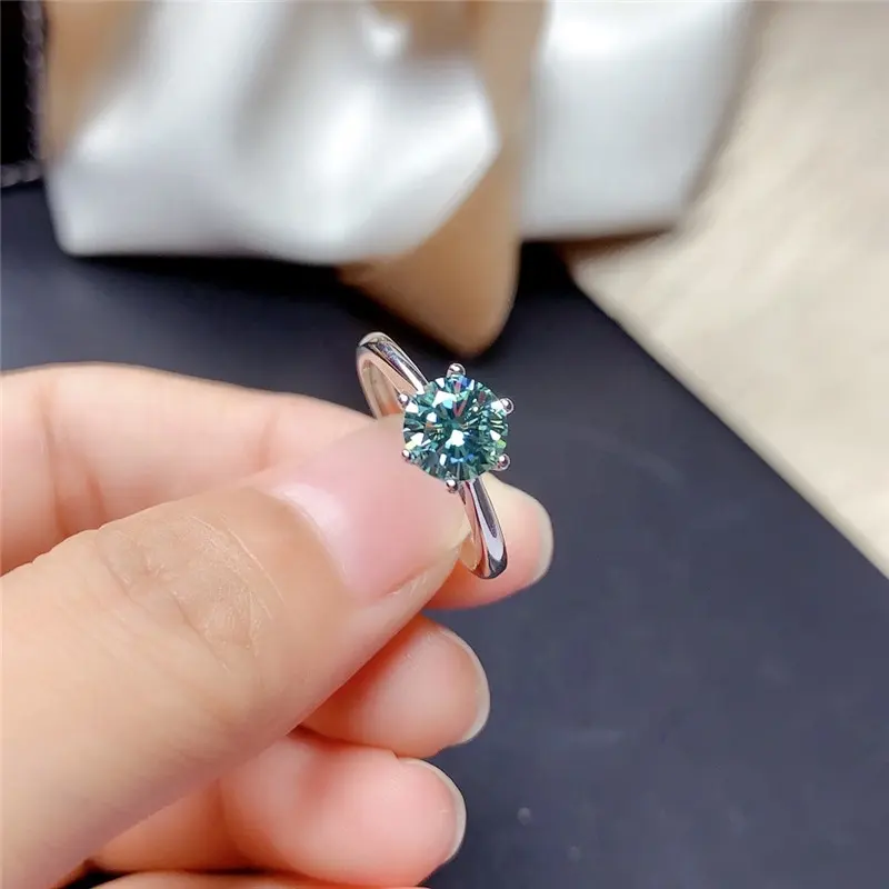 Solid 18K White Gold Plated 925 Sterling Silver Jewelry Classical 6.5mm Round Perfect Blue & Green Moissanite Ring For Women