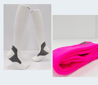 Chaussettes de sport en coton épais pour femmes - Design antidérapant jusqu'aux cuisses pour la course à pied et la corde à sauter en hiver