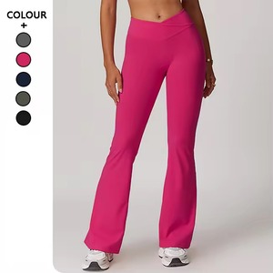 Leggings de yoga de cintura alta cruzada para mujer, pantalones deportivos ajustados con efecto levantacola y acampanados para correr - Product Image 1