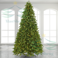 Sapin de Noël artificiel en cèdre de 3,6 m de haut, de haute qualité, coloré et éclairé, en matériaux PE+PVC, fournisseur en gros OEM