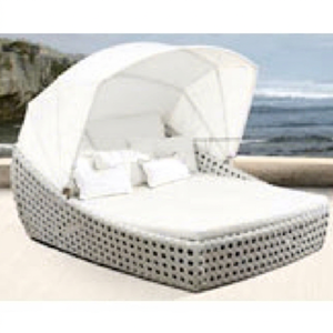 Double lit en rotin et Poly avec auvent, mobilier fabriqué au Vietnam, dernière version de meuble avec design spécial - Product Image 1