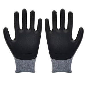 قفازات حماية لليدين مصنوعة من النايلون والسباندكس المحبوك بسمك 15 جيج، مطلية برغوة النتريل السوداء، رمادية وبيضاء اللون - Product Image 3
