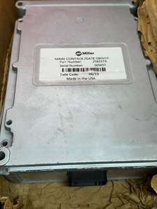 Utilisé Miller Main Control 256557A a Valuable Construction Engins Part - Product Image 3